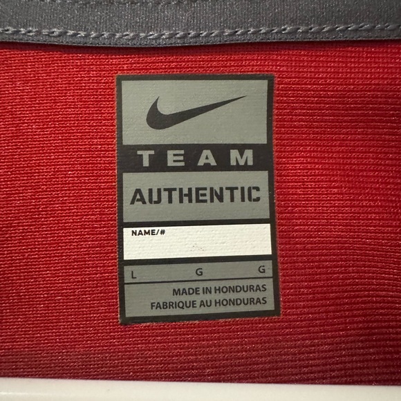Nike Authentic Red Team Jersey - Picture 3 of 5